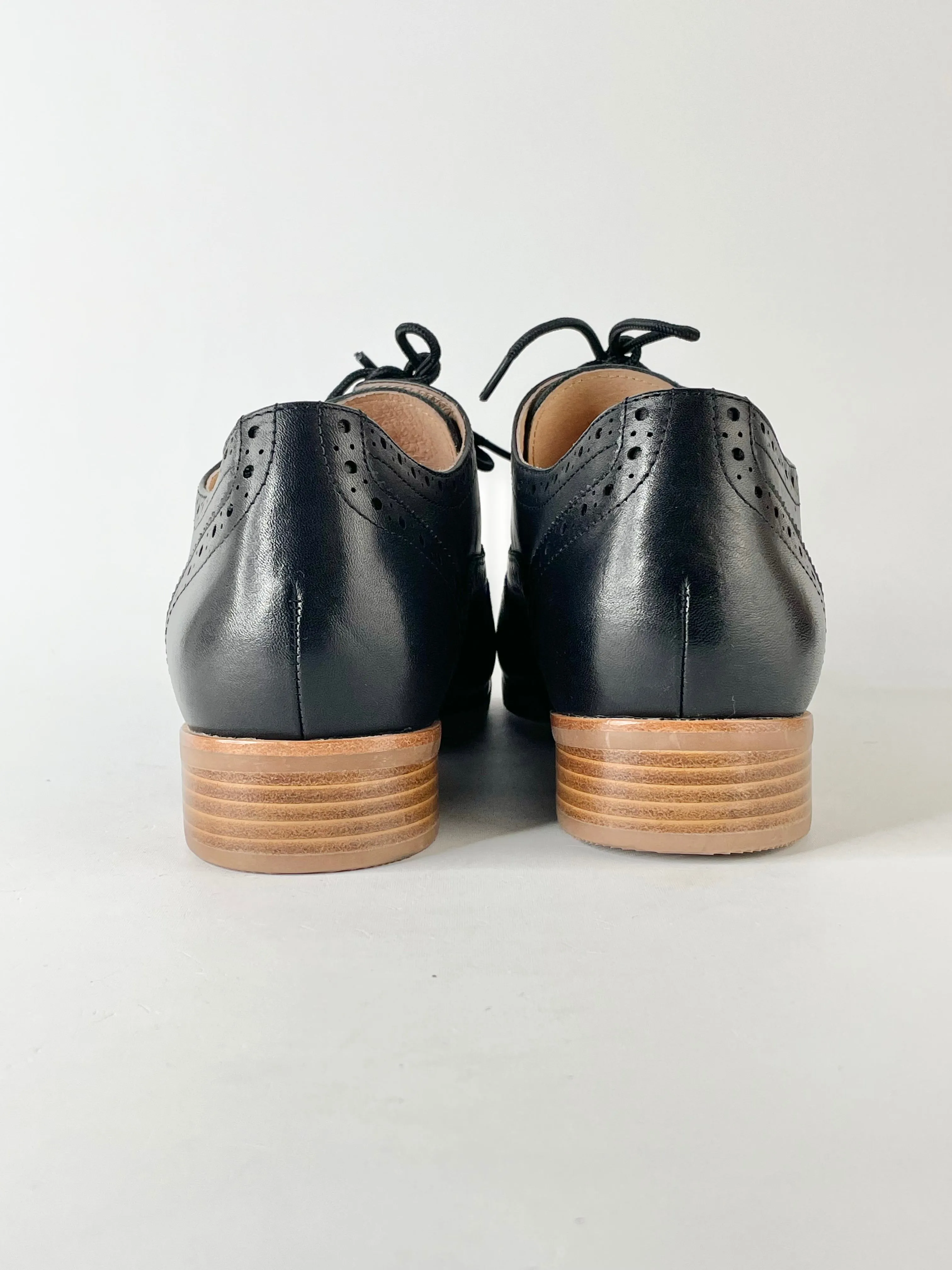 Bared Black Oxford-Tip Leather Brogues - EU42