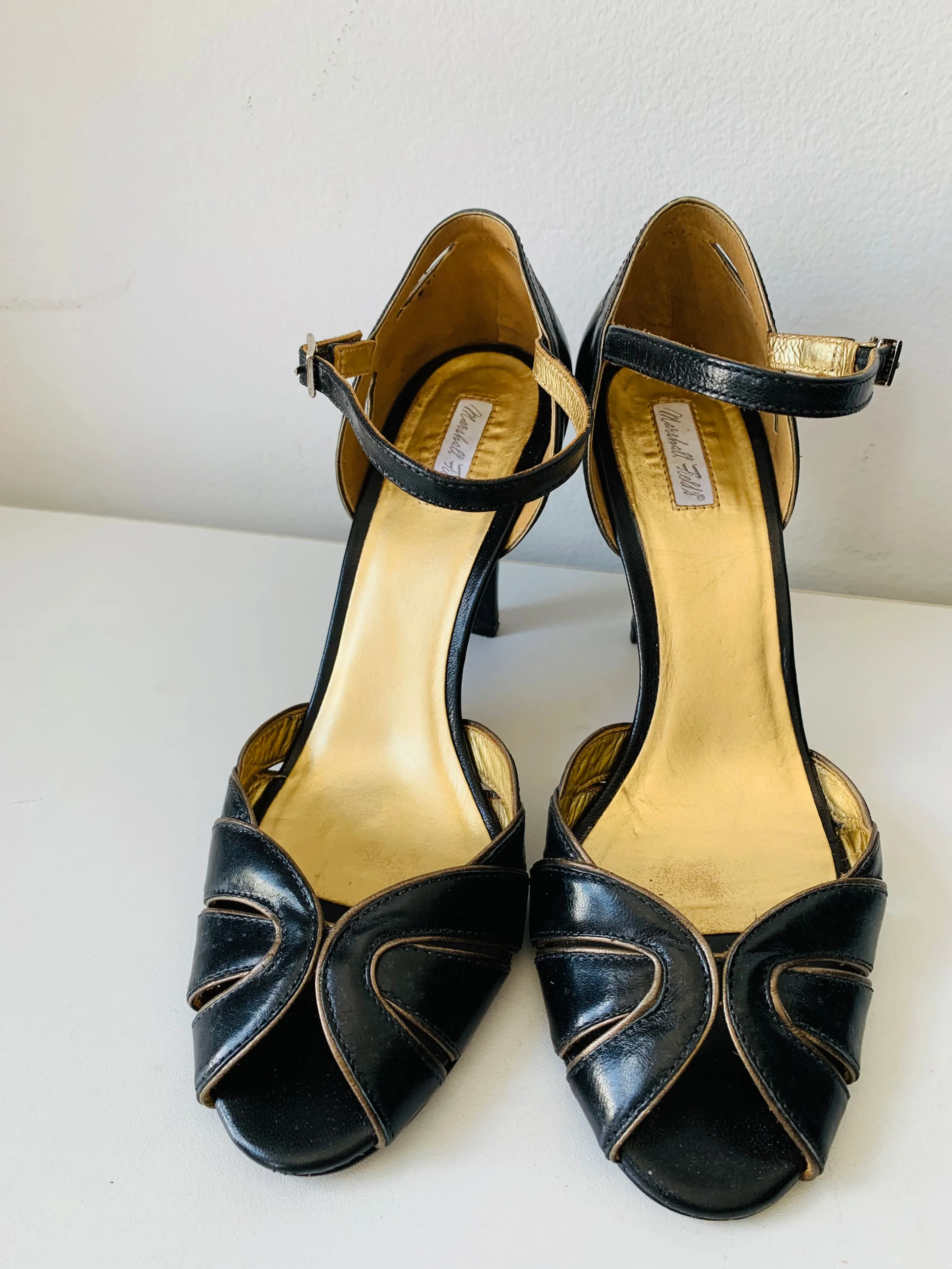 Vintage Marshall Fields Black Leather Peep Toe Pump Size 8