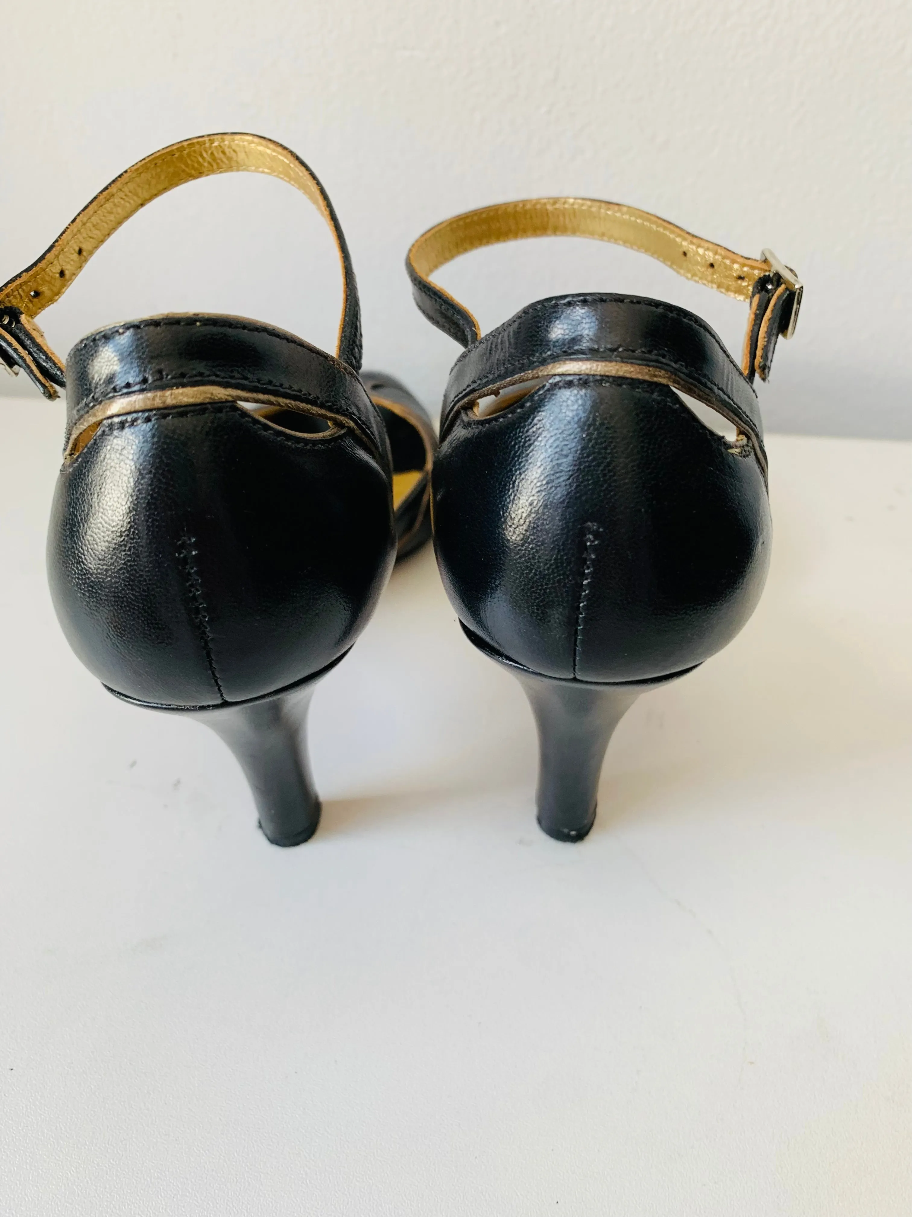 Vintage Marshall Fields Black Leather Peep Toe Pump Size 8